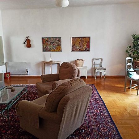 Apartment In The Heart Of Cotignac Esterno foto